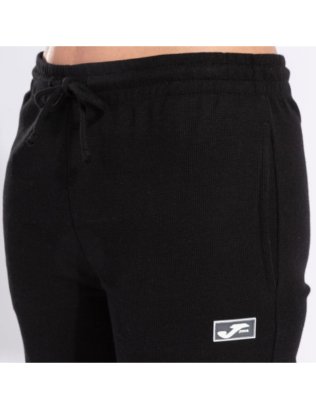 modne spodnie dresowe damskie dzwony