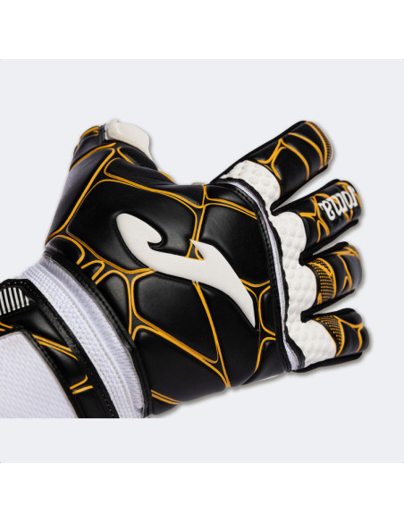 Dobre i tanie rękawice bramkarza dla dzieci